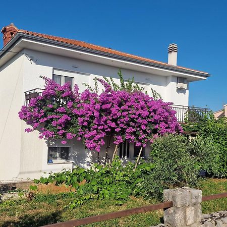 Apartment Sostaric Vrh  Bagian luar foto