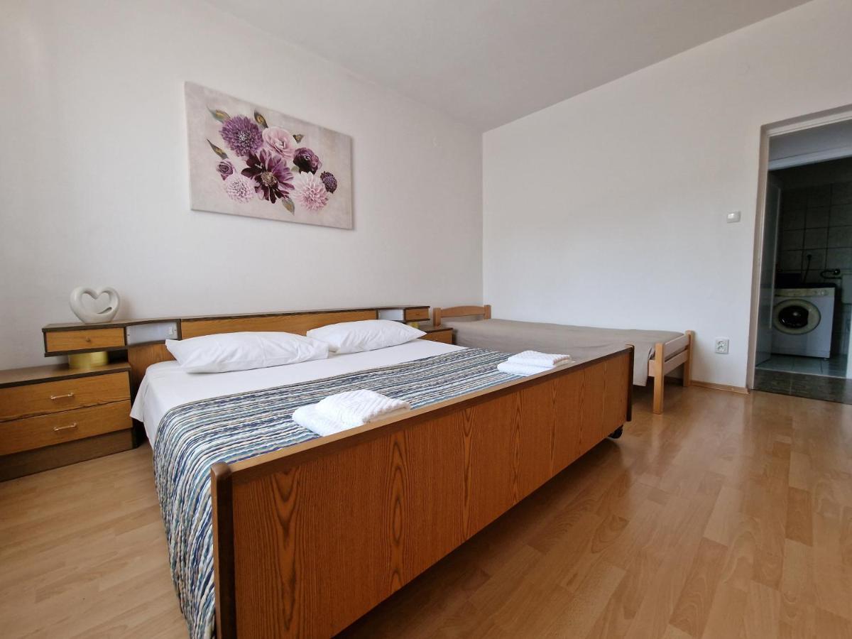 Apartment Sostaric Vrh  Bagian luar foto