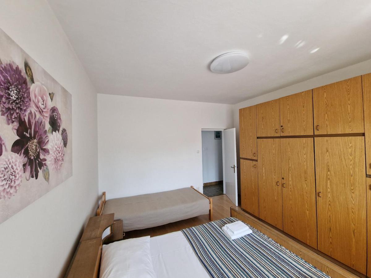 Apartment Sostaric Vrh  Bagian luar foto