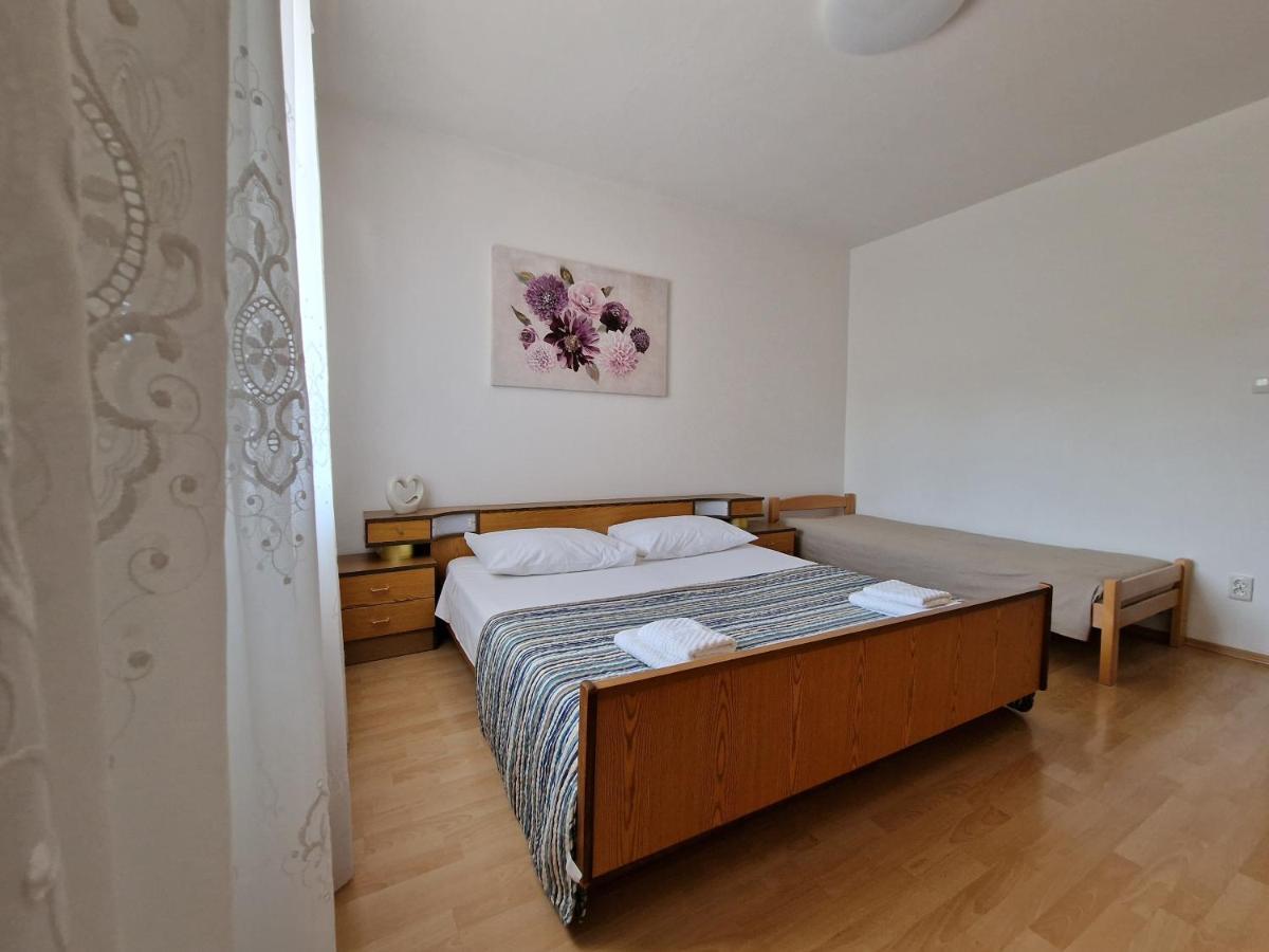 Apartment Sostaric Vrh  Bagian luar foto