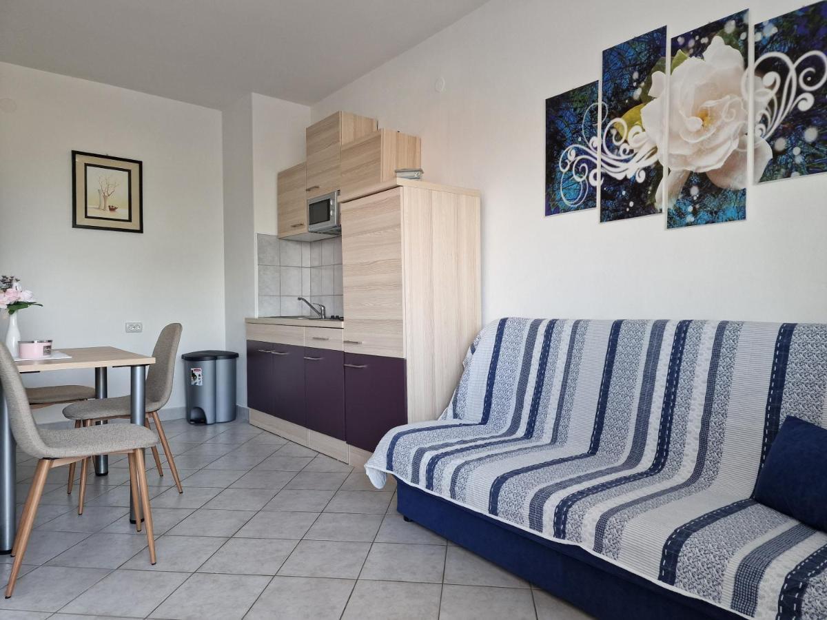 Apartment Sostaric Vrh  Bagian luar foto